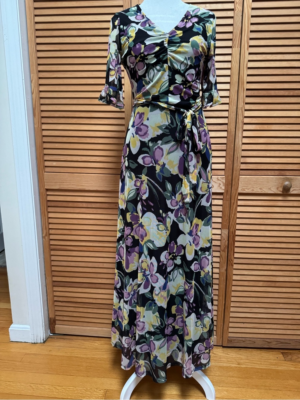 Harlow & Rose Black Multicolor Floral Print Wrap Midi Dress Size S Wedding Guest